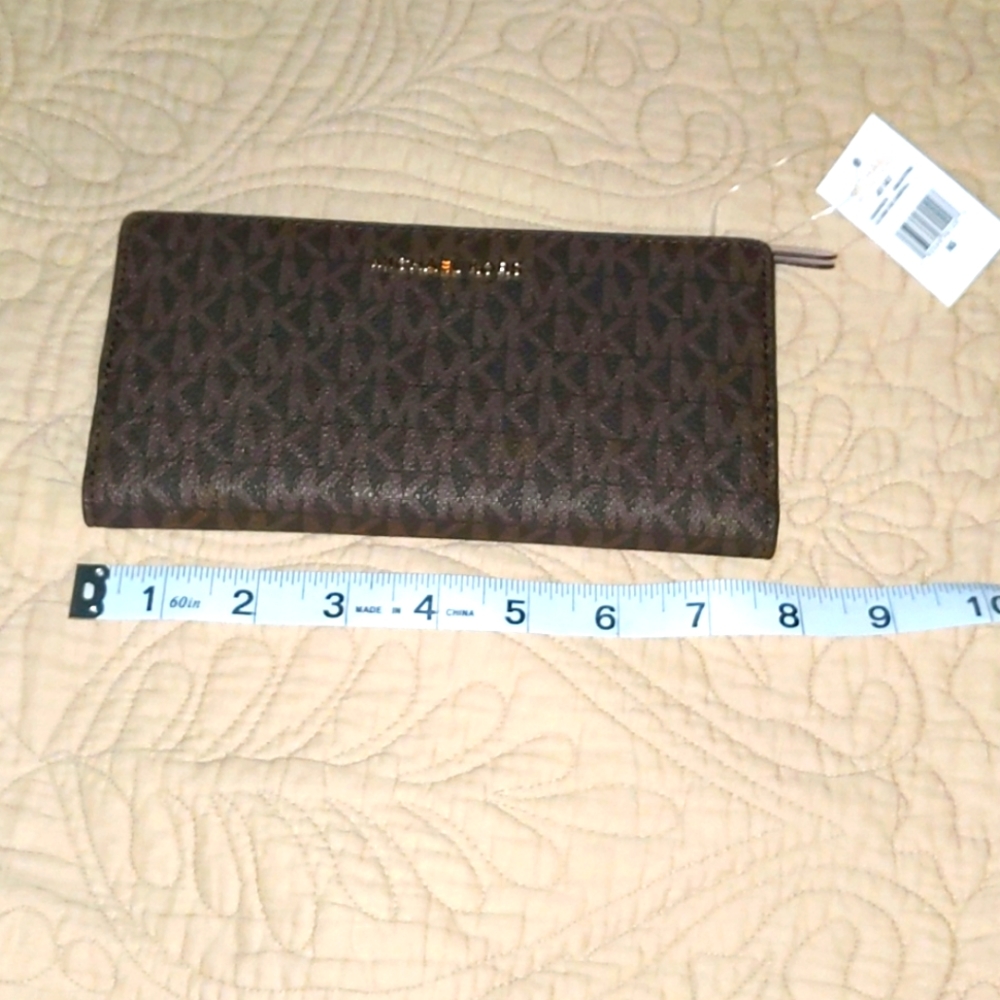 Michael kors jet set